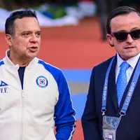 Palo de Victor Velázquez a Mikel Arriola y la Liga MX