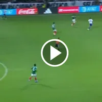 Sánchez quedó retratado ante Serbia en medio de rumores por su futuro