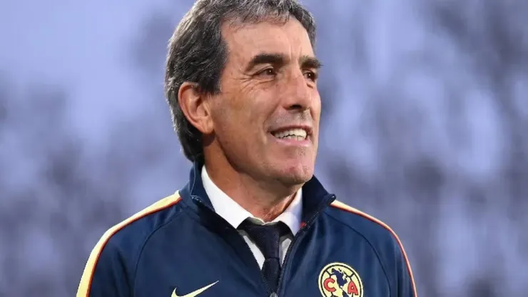 El uruguayo ya pone mano en las Águilas.