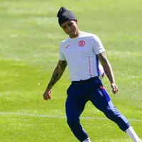 Yotún volverá a jugar en México. Ya entrena en Puebla