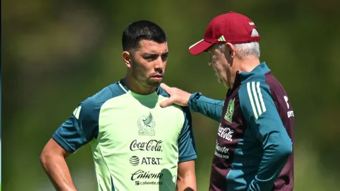 La decisión de Aguirre con el capitán del Tri podría influir en la titularidad de Erik Lira.
