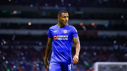 Yoshimar Yotún en la final del Guard1anes 2021 con Cruz Azul.