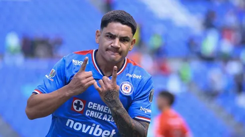 El Toro Fernández termina contrato con Cruz Azul el próximo mes de diciembre y todavía no hay noticia alguna de renovación.