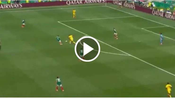 Erik Lira provocó el primer gol de México en el Mundial