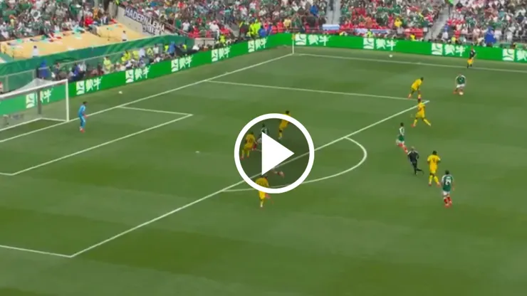 Tanto Erik Lira como el Piojo Alvarado se vistieron de asistidores para los dos goles de México en el debut mundialista.