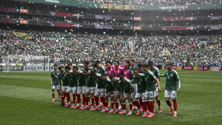 Se volvió una tendencia el color rosa en el calzado deportivo de los futbolistas y los elementos de Cruz Azul no faltaron a esta nueva moda.