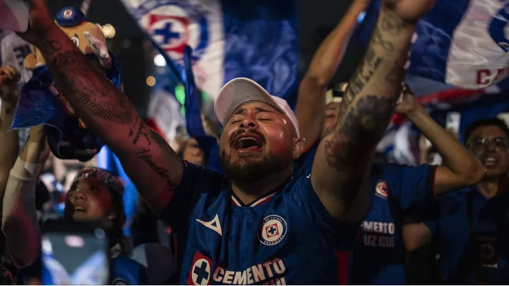 A La afición no le gustó la más reciente baja de Cruz Azul.