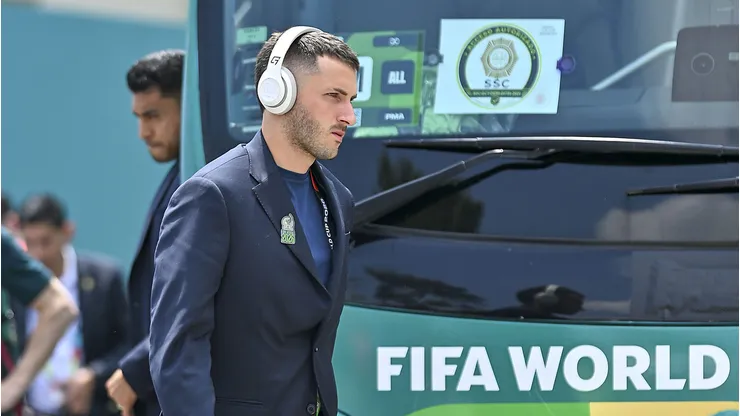 Santiago Giménez no vio minutos contra Sudáfrica y todo apunta a que repetiría suplencia ante Corea del Sur.