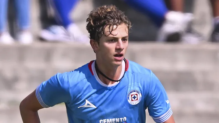 Castañeda podría salir de Cruz Azul