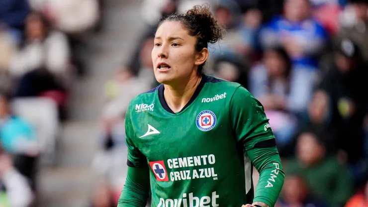 Revelan que Alejandría Godínez podría salir de Cruz Azul.