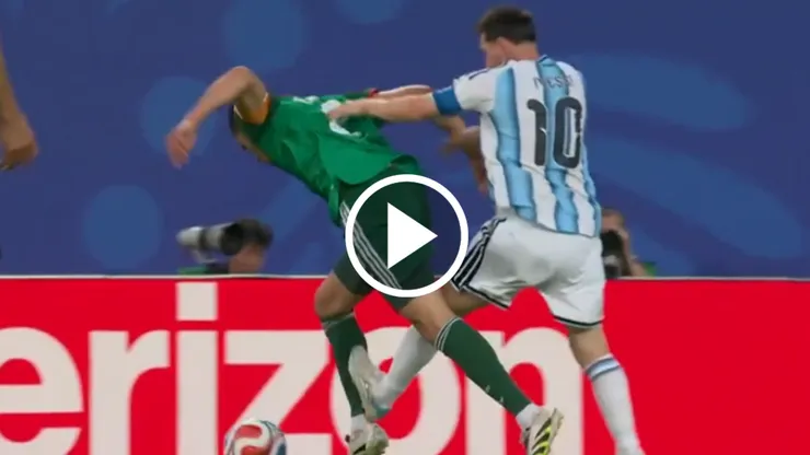 Carlos Hermosillo se refirió a la polémica del Argentina vs. Argelia en donde Lionel Messi pudo ver la roja por una entrada por detrás a un rival.