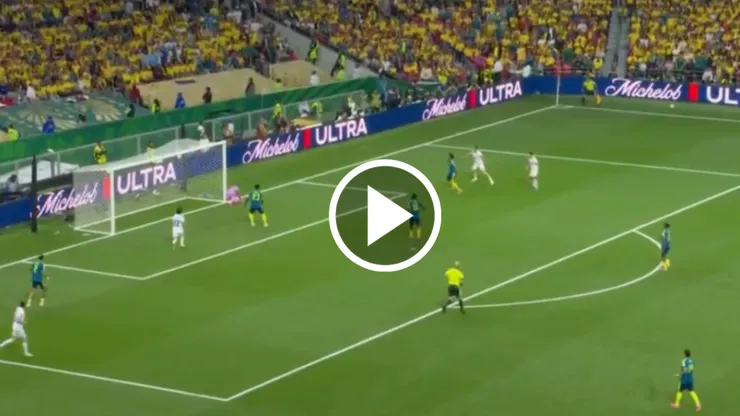 El portero del Atlas falló en el gol de Uzbekistán y las redes pidieron un recambio y apareció el nombre de Kevin Mier.