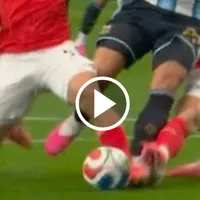 Tito Villa cuestiona el arbitraje del Mundial tras el penal de Lautaro Martínez