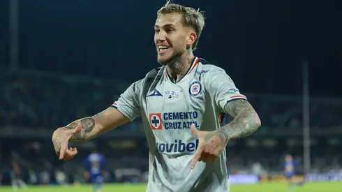 Se comienzan a definir cosas importantes dentro de la plantilla.