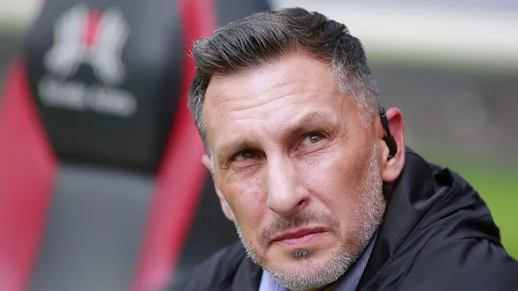 El ex jugador de Cruz Azul criticó las formas de salir del entrenador argentino y que se ganó el favor de la críticas tras el buen desempeño en Pachuca.