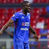 Afición de Cruz Azul definió el futuro de Christian Ebere
