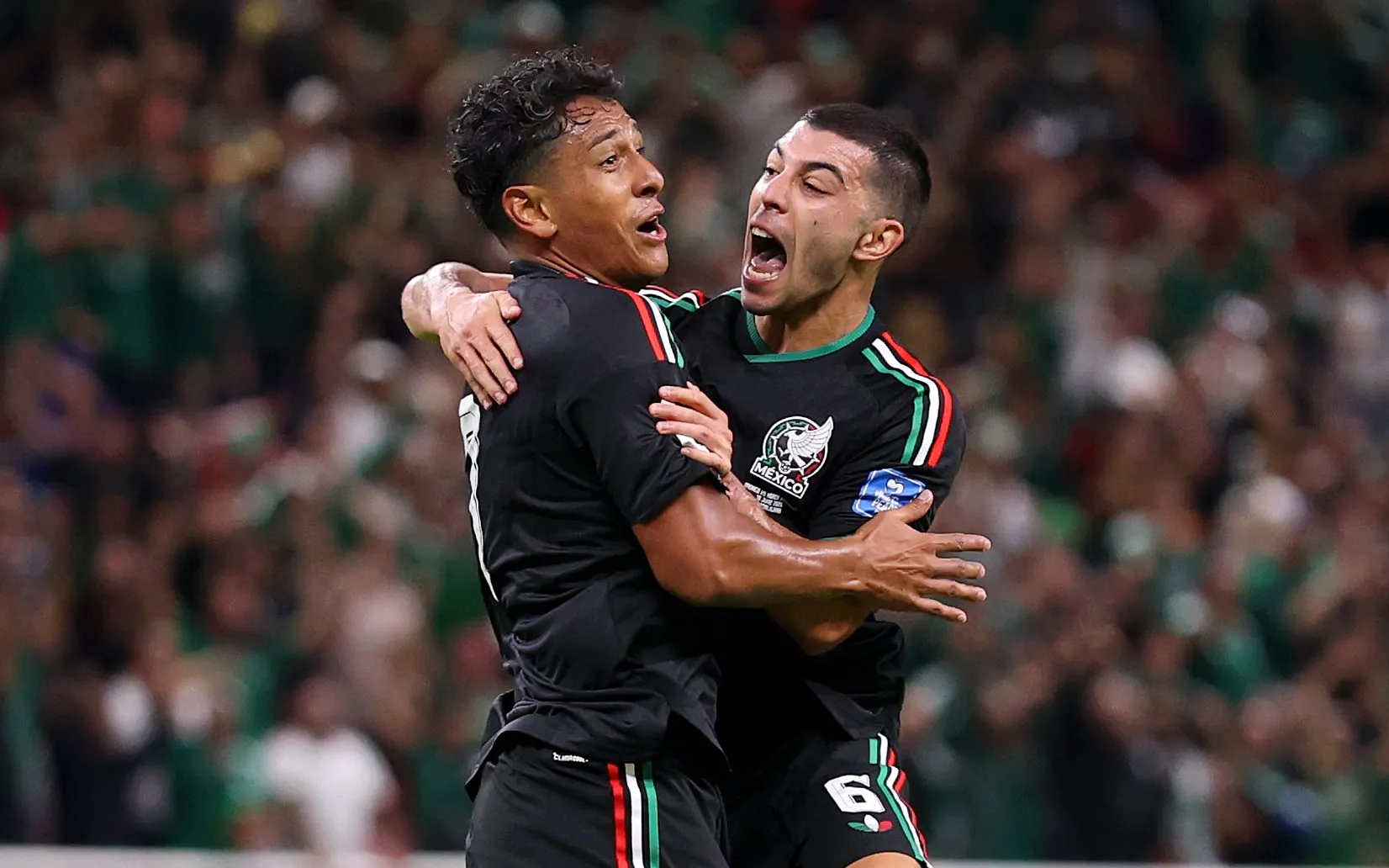 Lira y Romo, una dupla productiva para el Vasco. (Getty Images)
