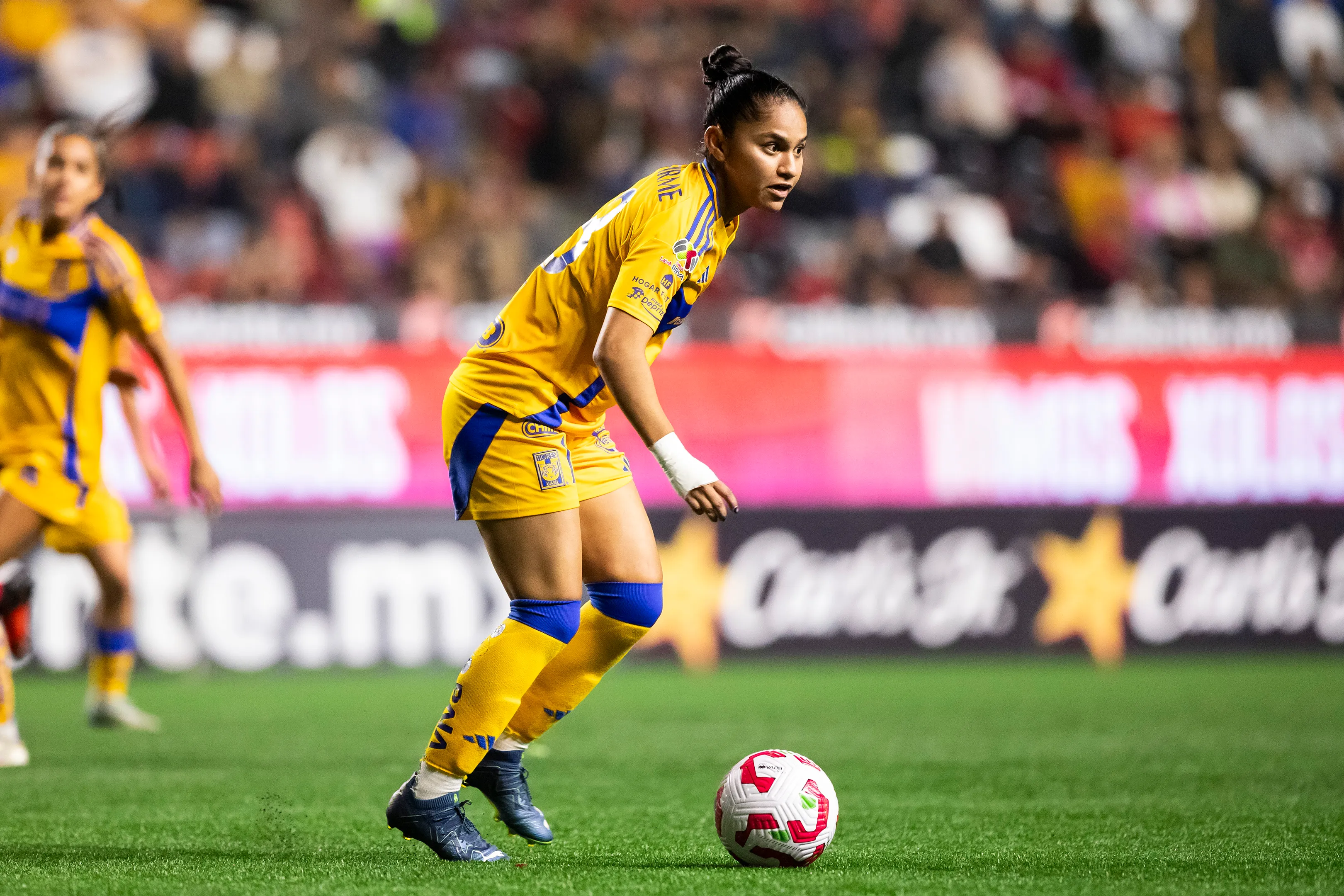 Belén Cruz, multicampeona con Tigres Femenil que arribaría a La Noria. Imago7)