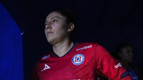 Alejandrina Godínez se despidió de Cruz Azul para regresar a Rayadas.