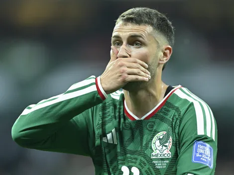 ¿Por qué no juega Santi Giménez en México vs. Inglaterra?
