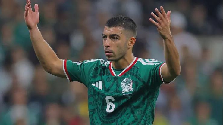 Erik Lira sigue perteneciendo a Cruz Azul.