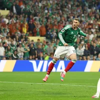 La decisión del Milan tras la lesión de Santiago Giménez