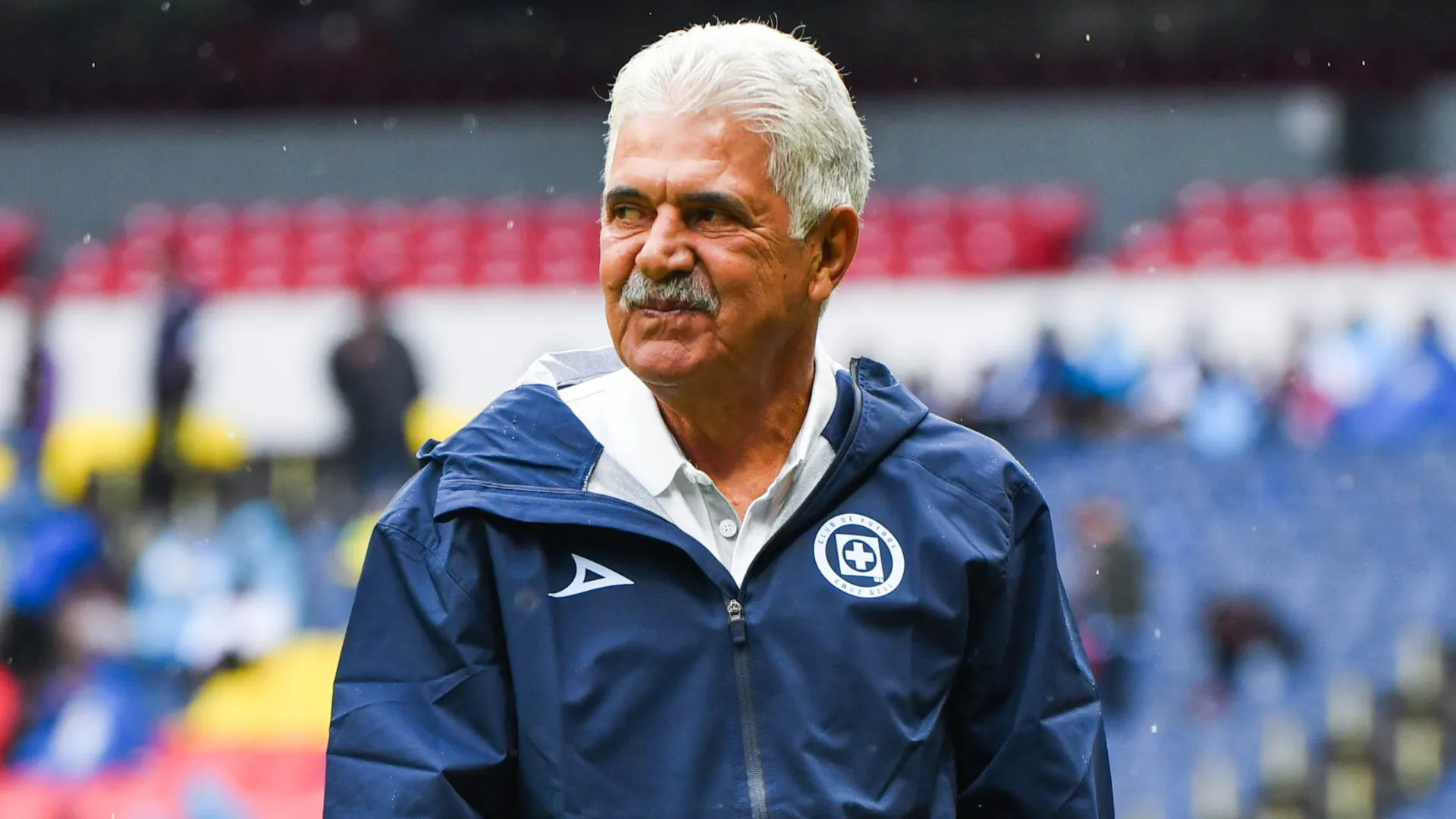 Ricardo Ferretti criticó con dureza el funcionamiento táctico de la Selección Mexicana en la mesa de debate.