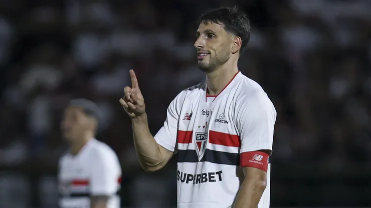 Jonathan Calleri fue vinculado con Cruz Azul, pero podría tener otro destino.