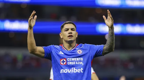 El futuro de Toro Fernández en Cruz Azul sigue siendo una incógnita.