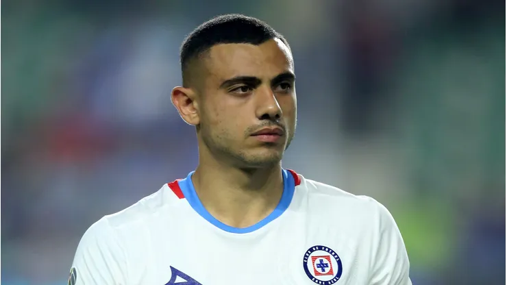 Giakoumakis jugará en Emiratos Árabes Unidos