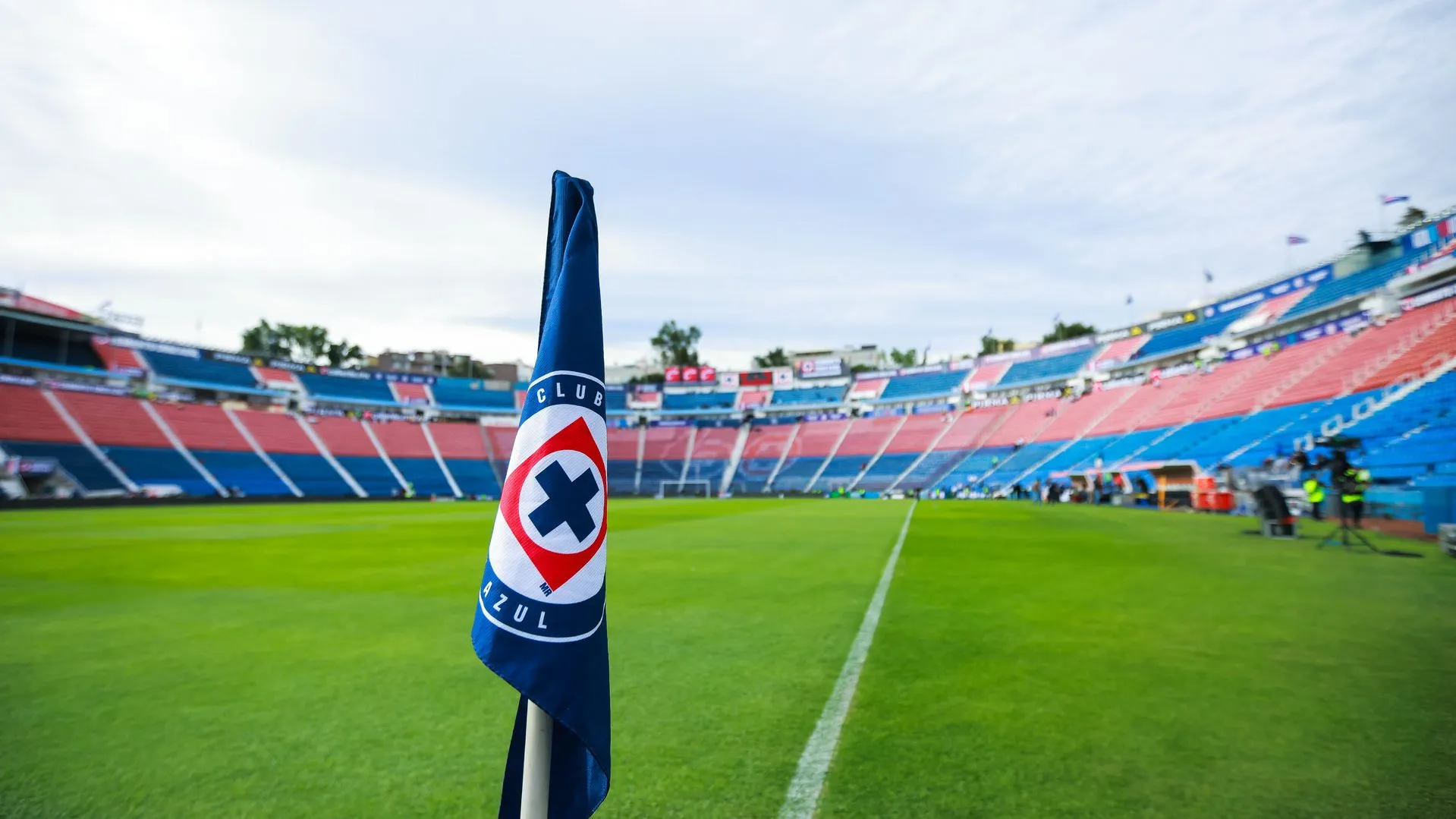 Cruz Azul solicitó el cambio de sede para el Apertura 2026. Ahora la Liga MX deberá aprobar la solicitud y dar el ‘OK’ al Estadio Ciudad de los Deportes. (Imago7)