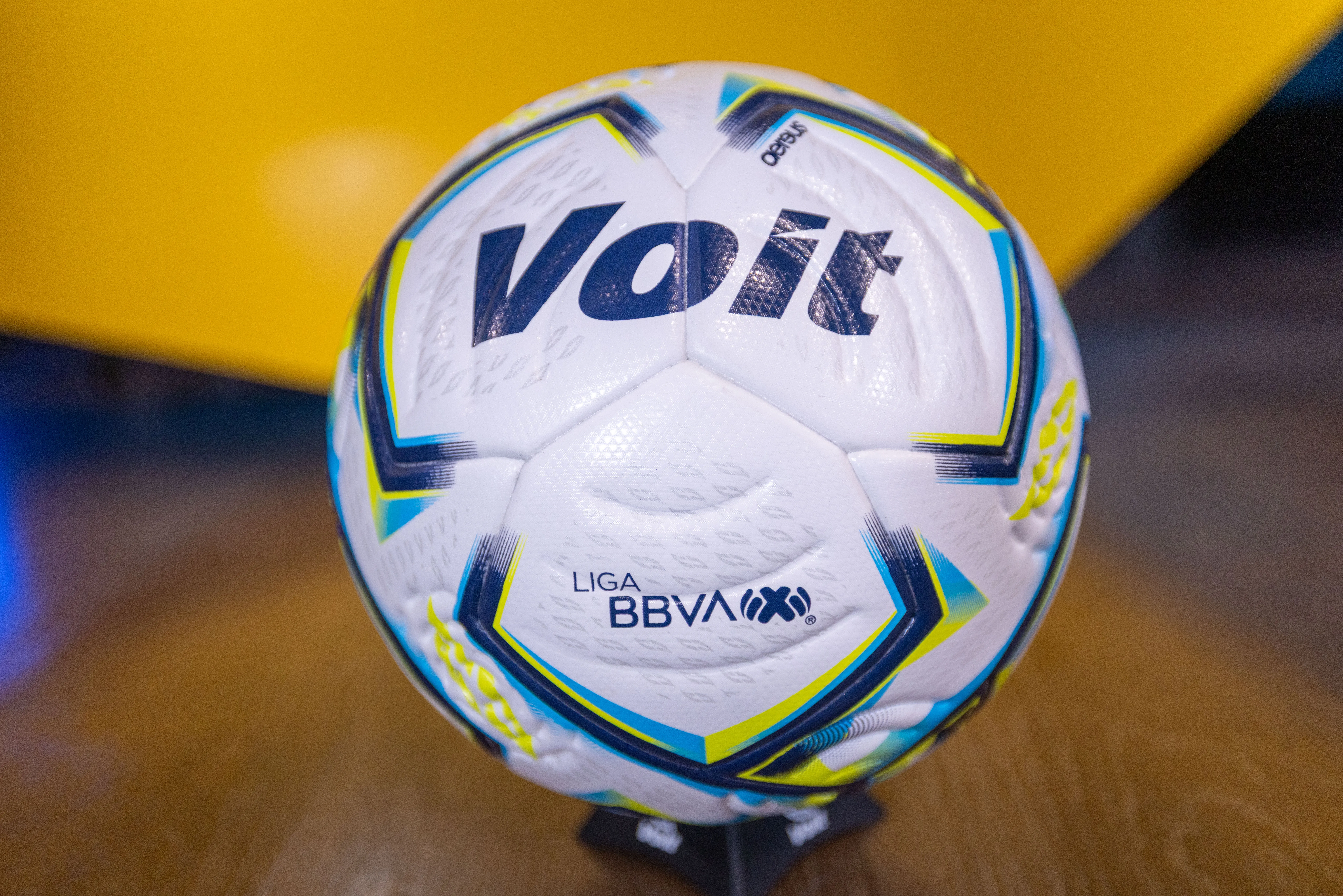 La Liga MX presentó el balón para el Apertura 2026 (Imago7)
