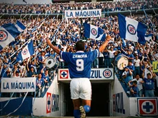 Cruz Azul iba por otro argentino, pero Julio Zamora apareció y se volvió ídolo