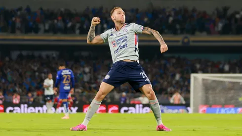 El festejo de Rotondi en el triunfo y título de Cruz Azul contra Pumas UNAM en el Clausura 2026.