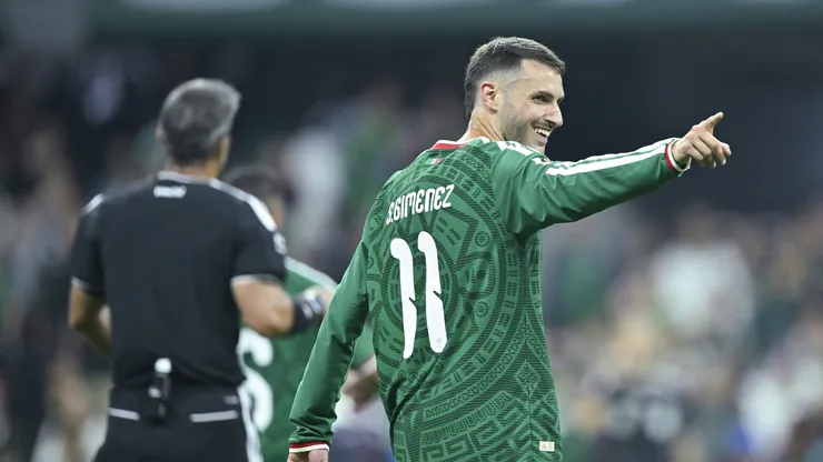 Santiago Giménez tendría un nuevo rol con el AC Milan: suplente de Gonzalo Ramos, el nuevo delantero de los rossoneri.
