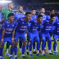 Con Montes y Calero: los dorsales oficiales de Cruz Azul