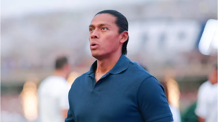 Joel Huiqui prepara a su primer Cruz Azul del Apertura 2026.