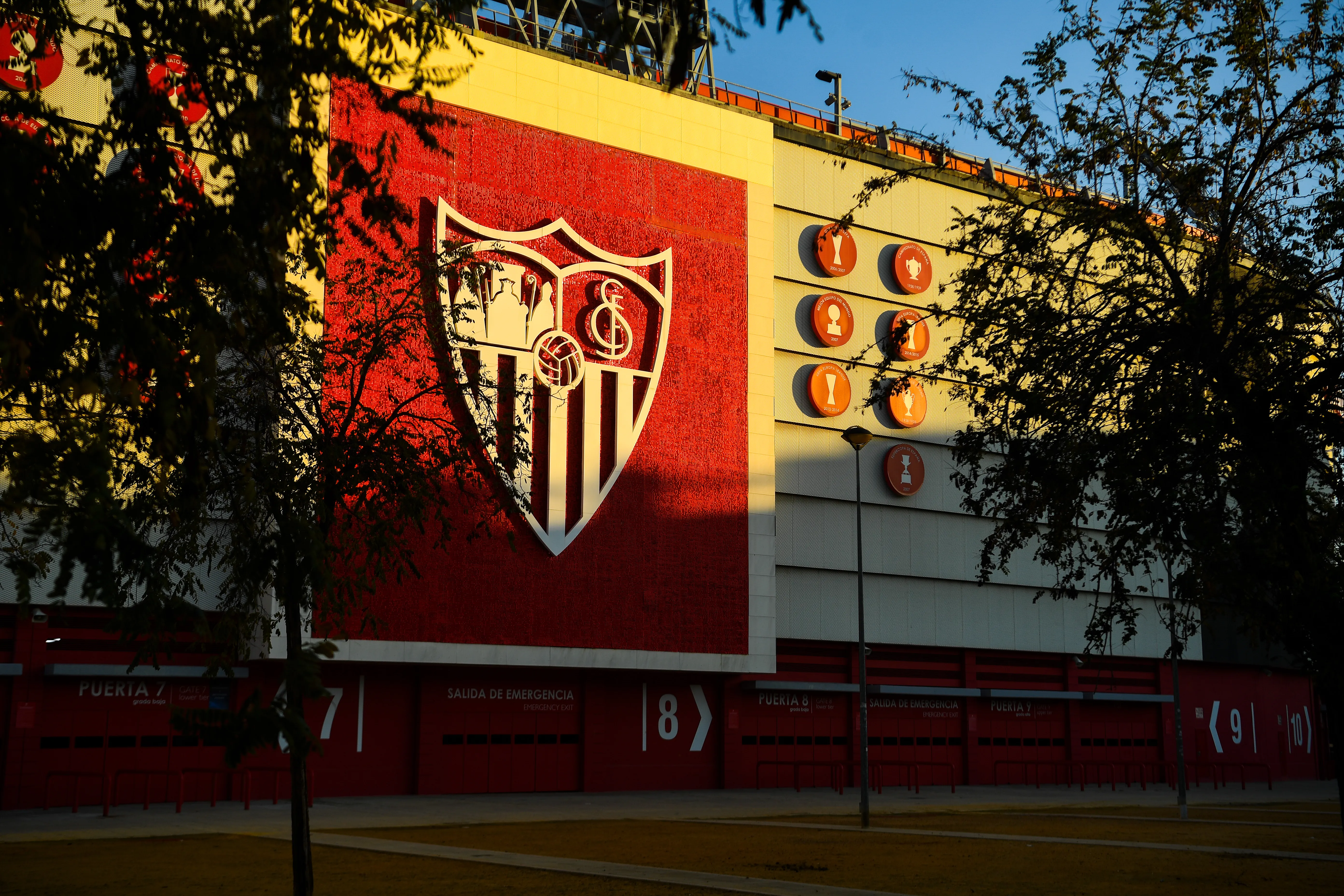 Sevilla no está en condiciones de fichar a Erik Lira (Getty Images)