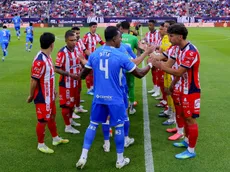 Cruz Azul recibe pasillo de campeón de parte del Atlético de San Luis
