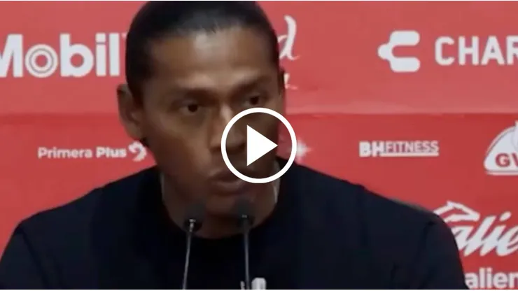 Joel Huiqui se rinde ante el compromiso de Erik Lira