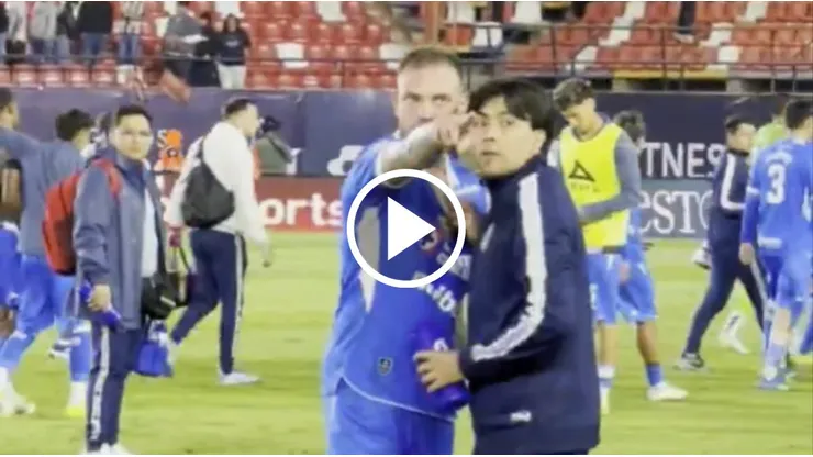 Rodolfo Rotondi tuvo un gesto con un pequeño fan de Cruz Azul tras la victoria ante San Luis.