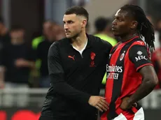 Giro del Milan con Giménez: esto piden para firmar su salida