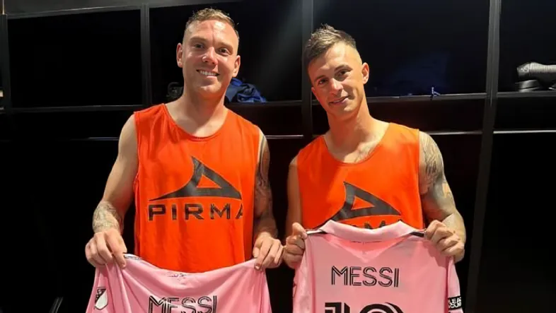 Rotondi y Lotti con la ’10’ de Lionel Messi.