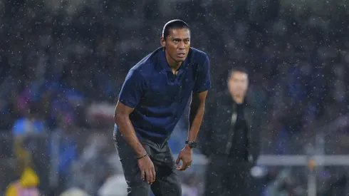 Joel Huiqui reveló cómo gestiona la presión de dirigir a Cruz Azul.