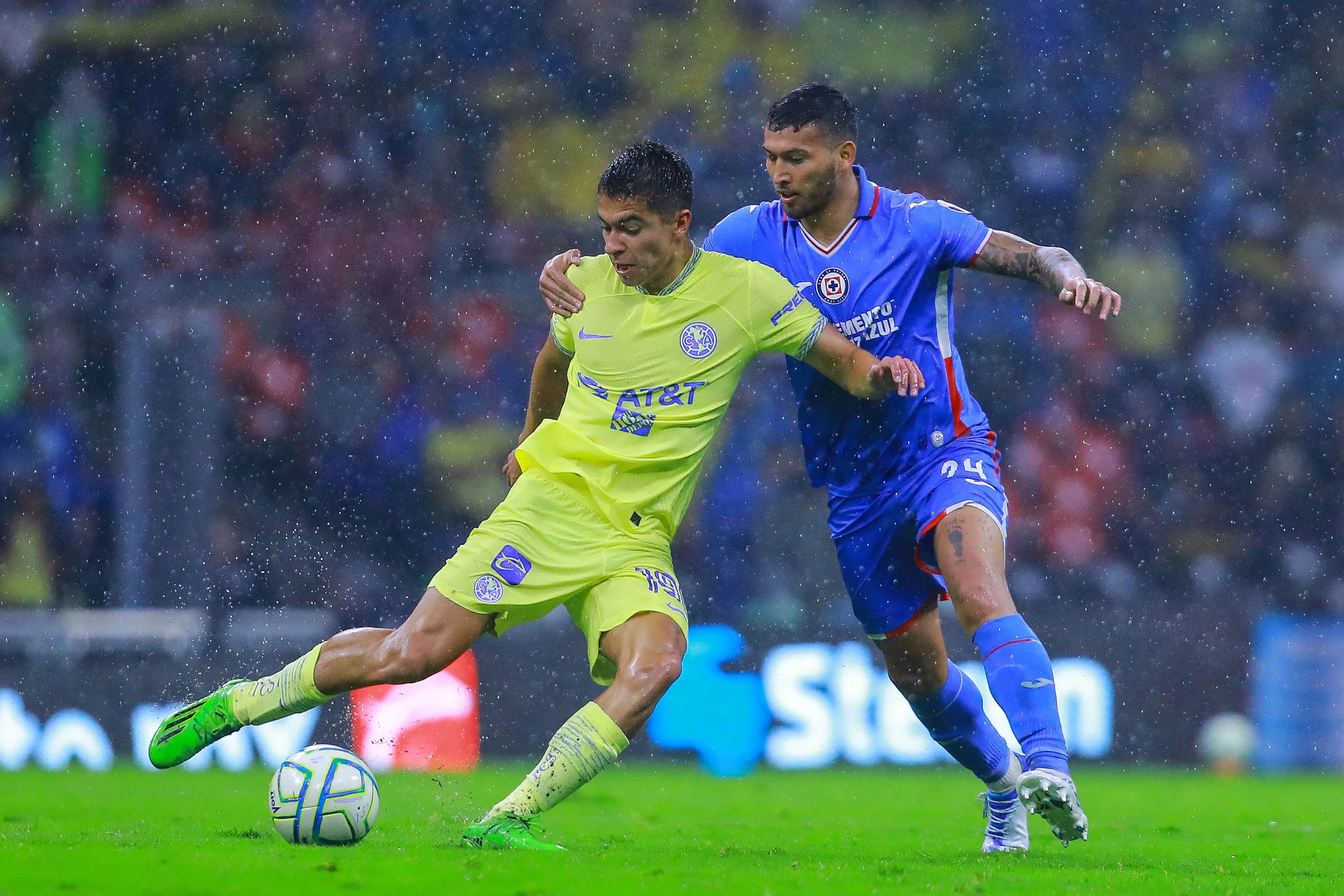 Sergio de los Ríos, contra Cruz Azul. (Getty Images)