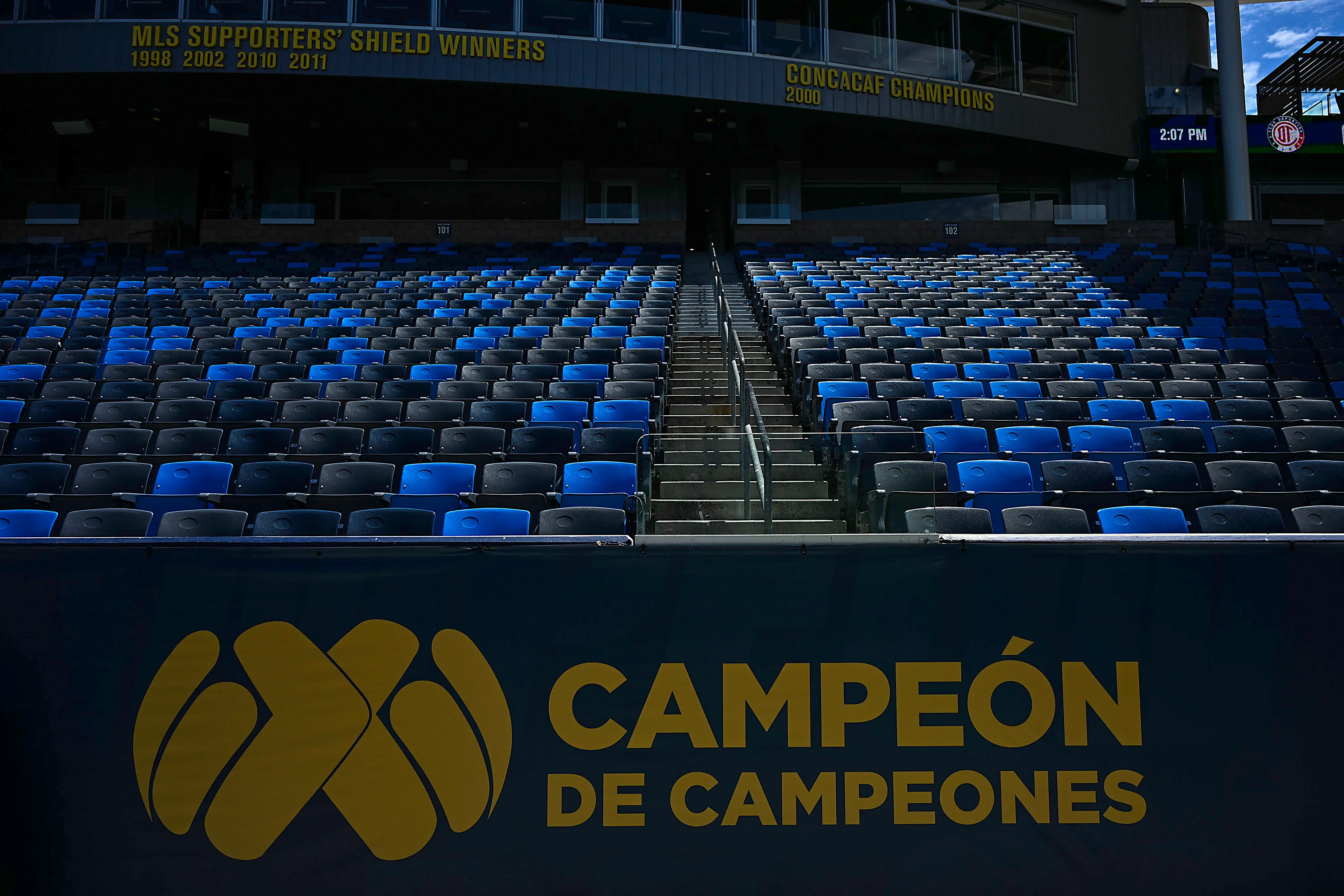 Carson, California, Estados Unidos, 25 de julio de 2026. Aspecto previo al partido correspondiente al Campeón de Campeones 2025-2026 de la Liga BBVA MX, entre los Diablos Rojos del Toluca y la Máquina Celeste del Cruz Azul, realizado en el Dignity Health Sports Park. Foto: Imago7/ Etzel Espinosa