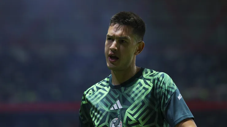 Cruz Azul habría presentado una oferta de 7 millones de euros al Lokomotiv de Moscú por César Montes.