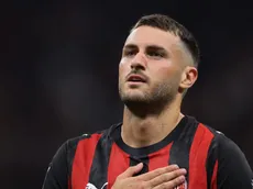 AC Milan tendría precio de salida para Santi Giménez