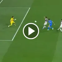 Nicolás Ibáñez comete un 'Osote' increíble en el Cruz Azul vs. Atlante