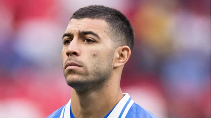 Si bien Erik Lira prioriza el futbol de Europa, el Al Jazira habría presentado una oferta millonaria por sus servicios.